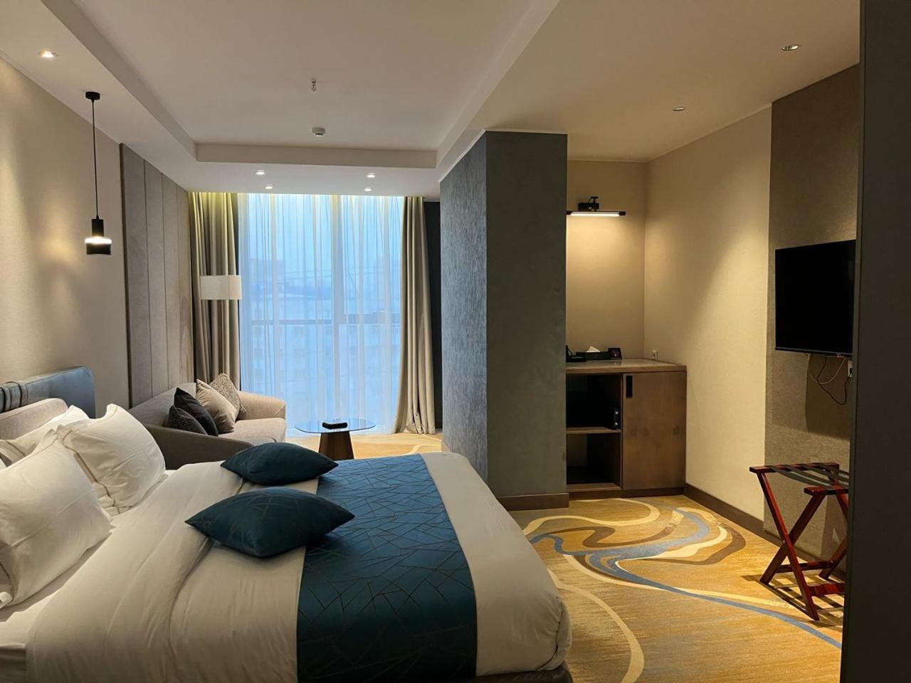 Sofia International Hotel Bişkek Dış mekan fotoğraf