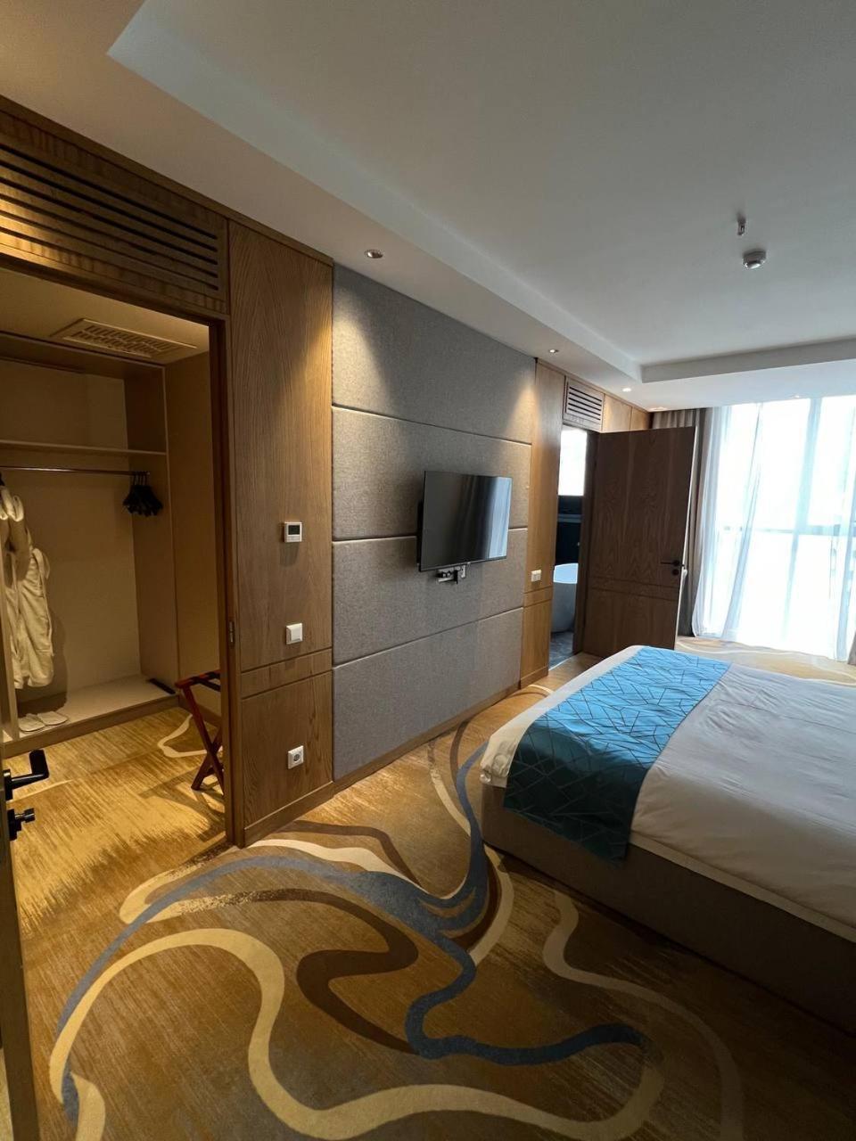 Sofia International Hotel Bişkek Dış mekan fotoğraf