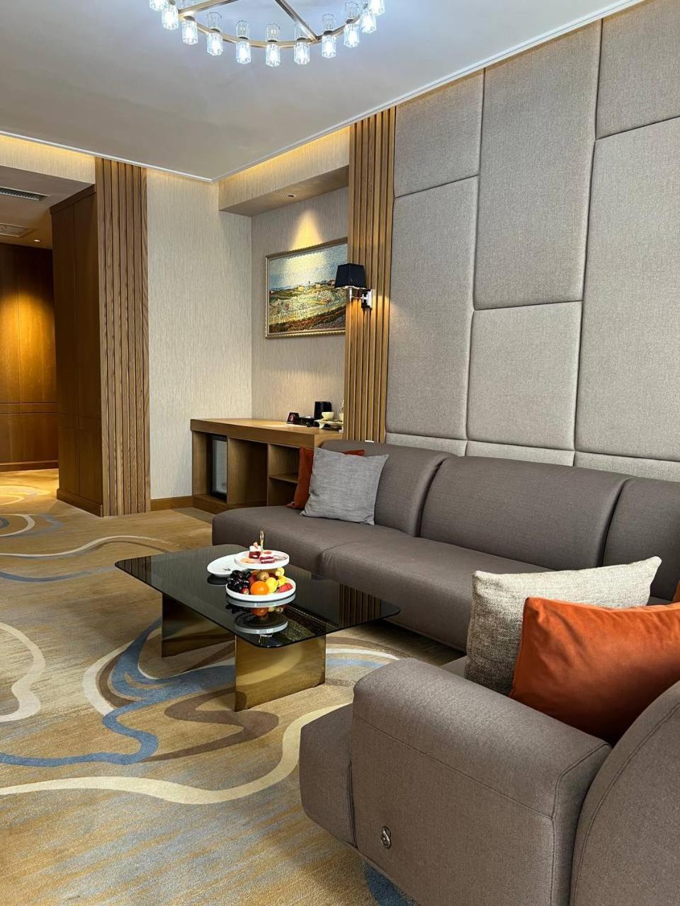 Sofia International Hotel Bişkek Dış mekan fotoğraf