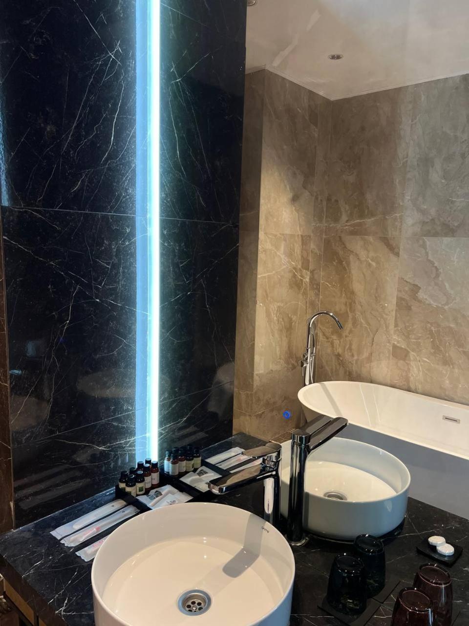 Sofia International Hotel Bişkek Dış mekan fotoğraf